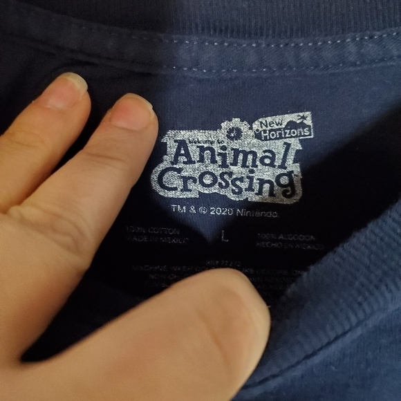𝅺ANIMAL Crossing Tee Shirt - Picture 6 of 6